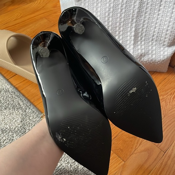 Classic Black Heels - Picture 3 of 5